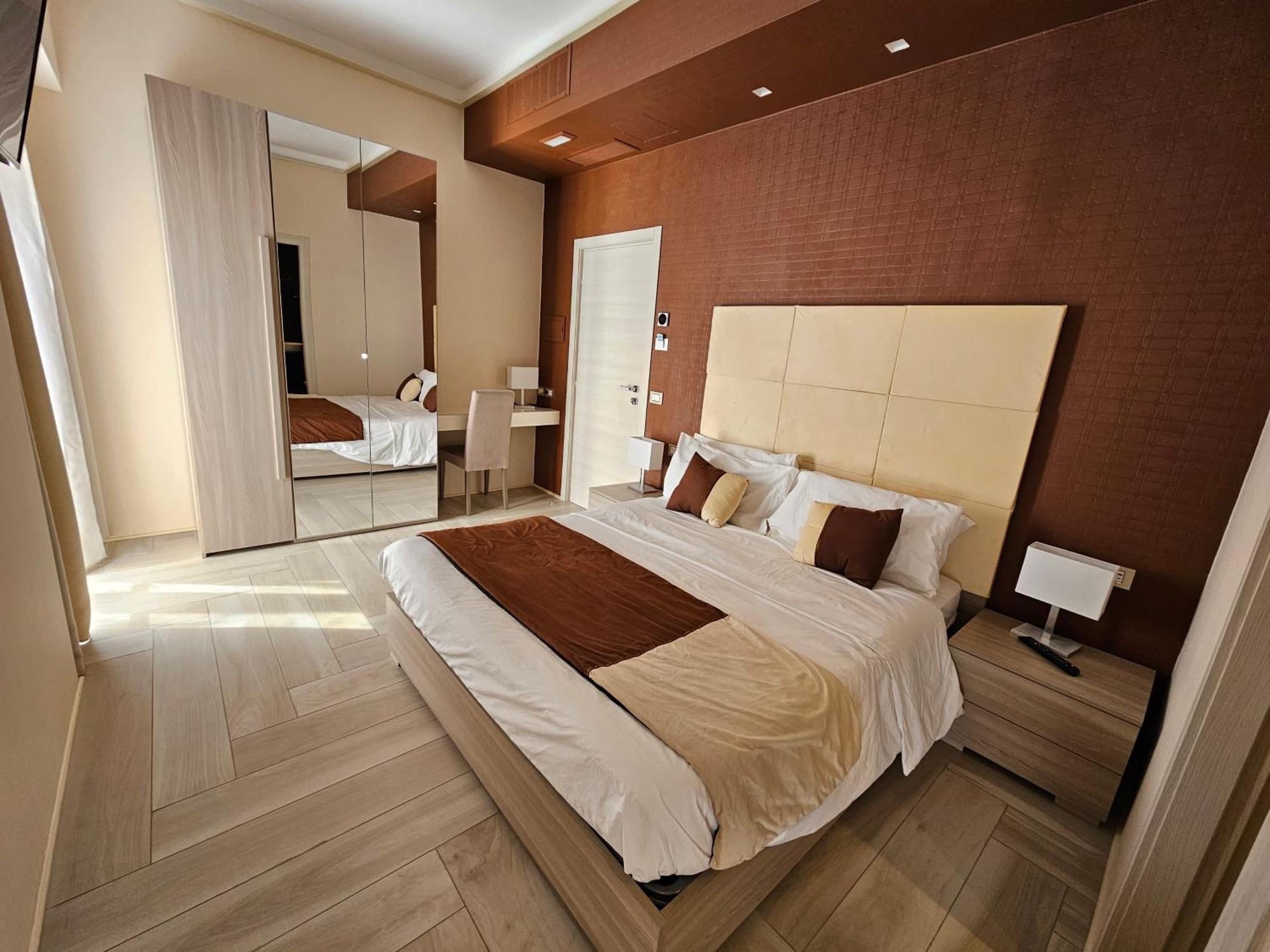 Astoria Boutique Suites Lecce Buitenkant foto