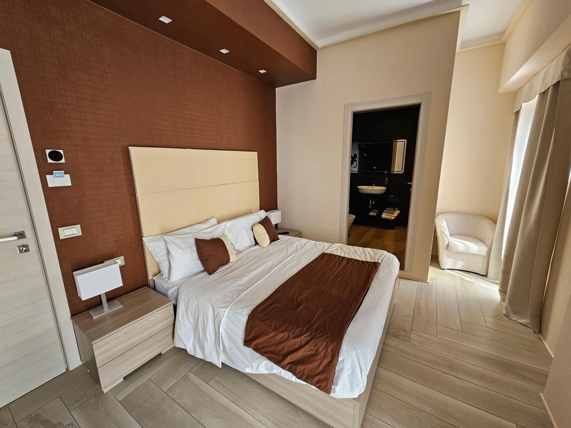 Astoria Boutique Suites Lecce Buitenkant foto